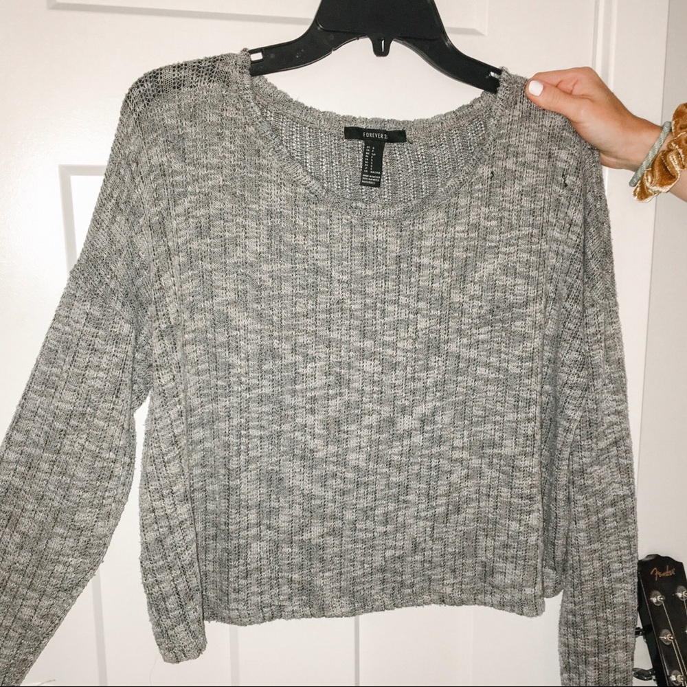 Light weight sweater